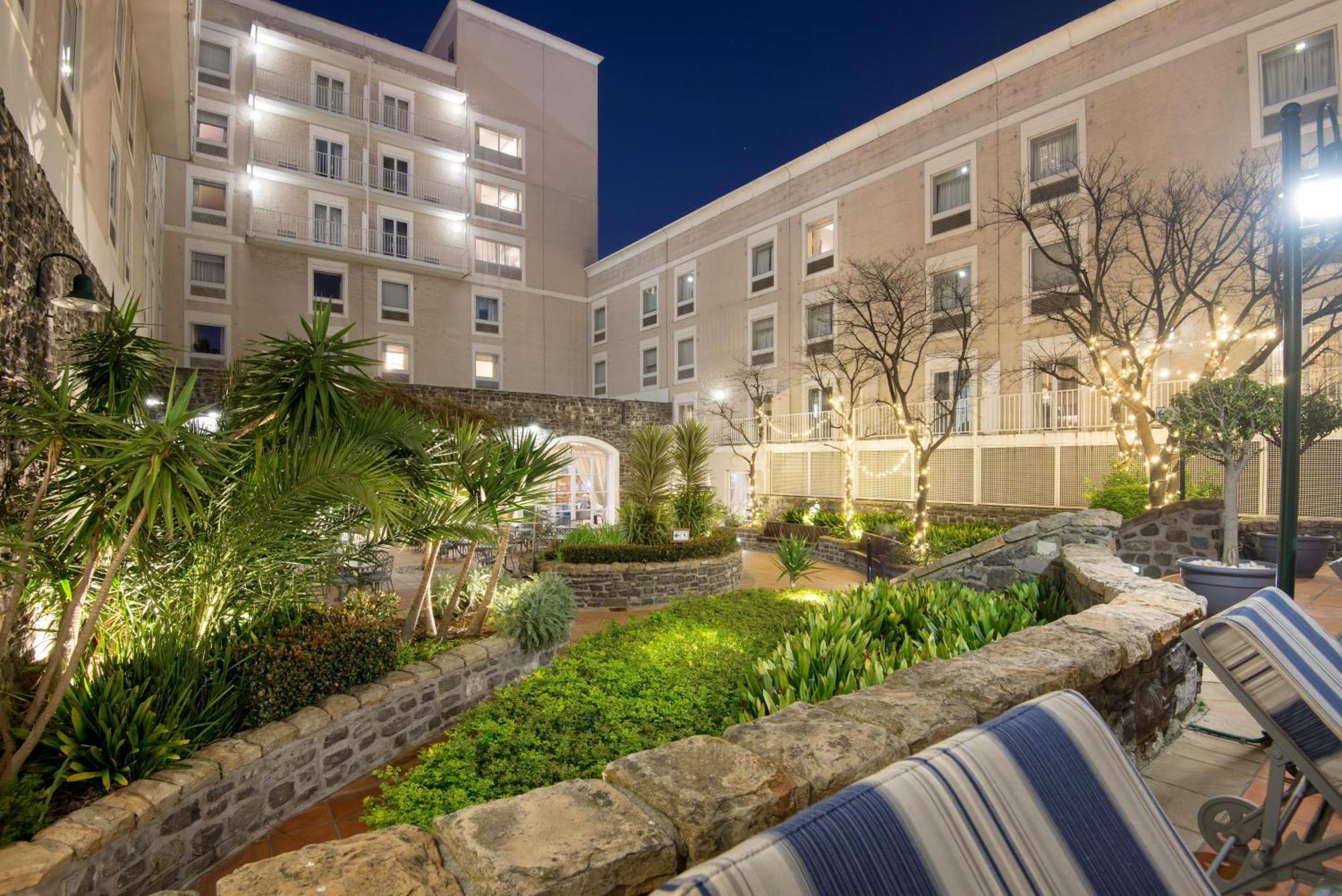 Hotel The Commodore Cape Town